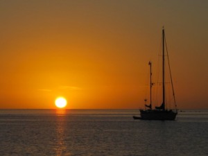 Yacht Lochmarin  - Sunset in Fakarava